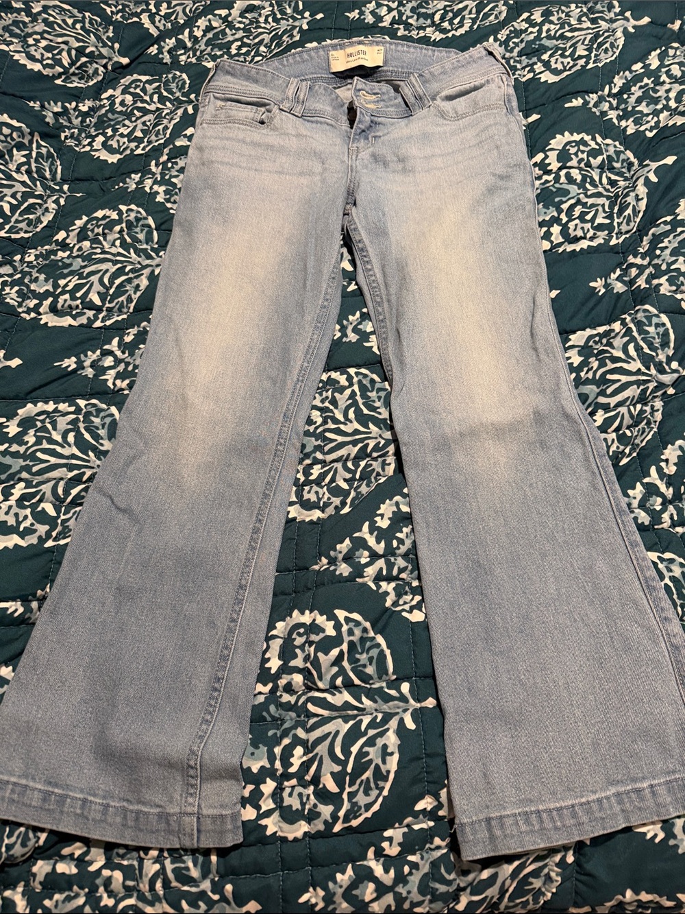 Hollister ultra low rise boot light Wash Women's Bootcut Jeans - Unbranded